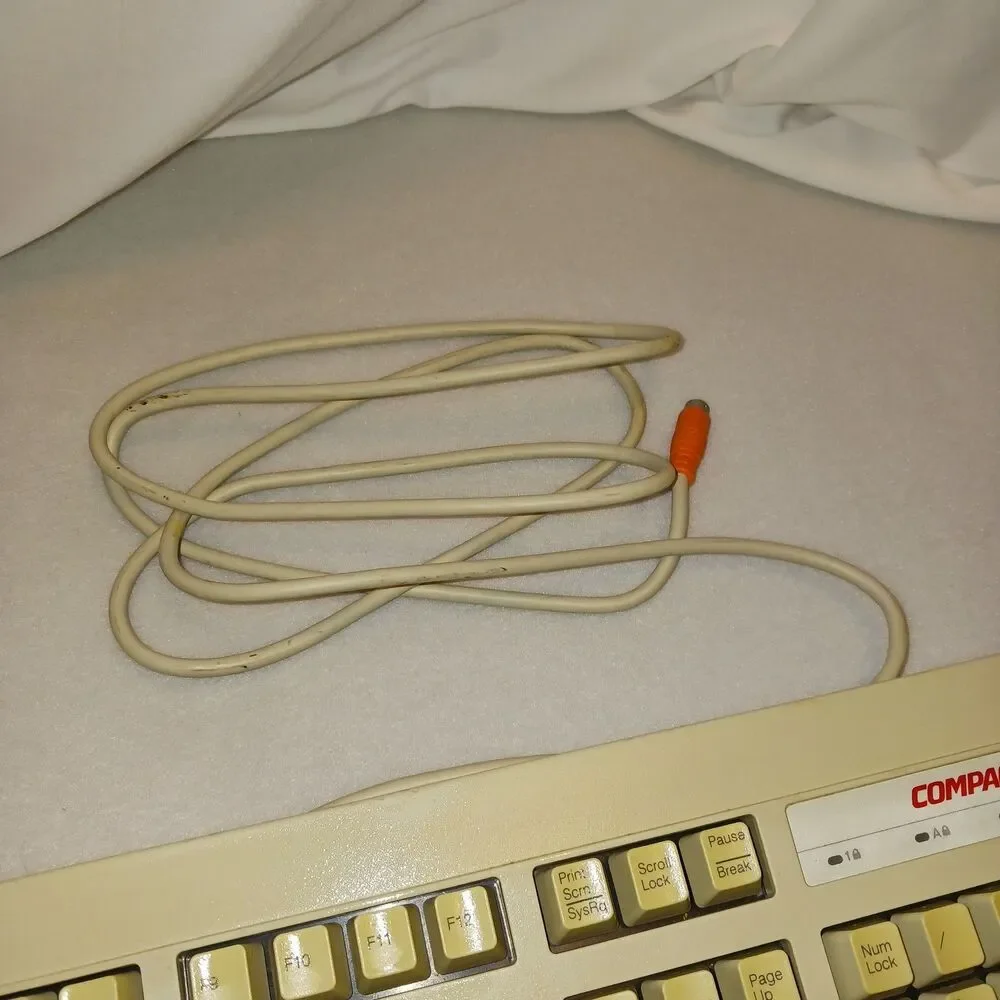 COMPAQ Keyboard RT6656TW 121740-001A Vintage Mechanical Wired Clacky Keys